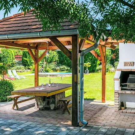 Feriehus Horvath By Interhome