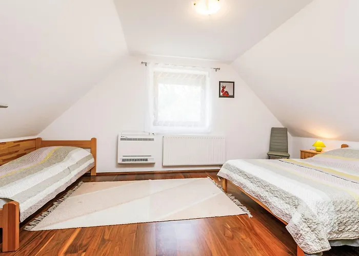 Horvath By Interhome *